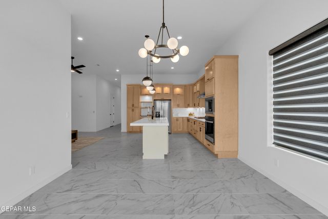 13384 Emerald Copper, Horizon City, TX 79928