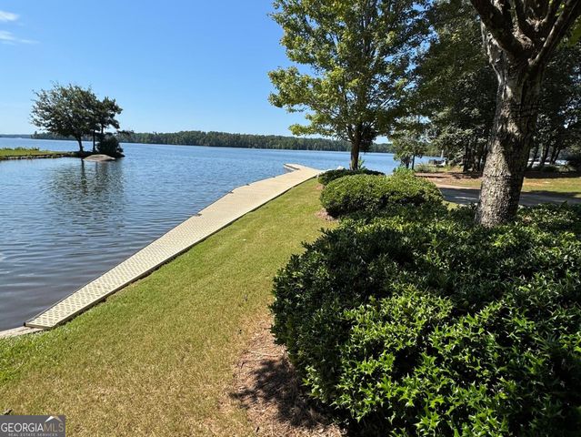 1101 Emerald Shores Drive, White Plains, GA 30678