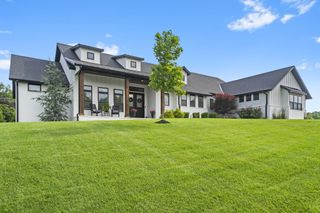 3956 East Burks Place, Springfield, MO 65809