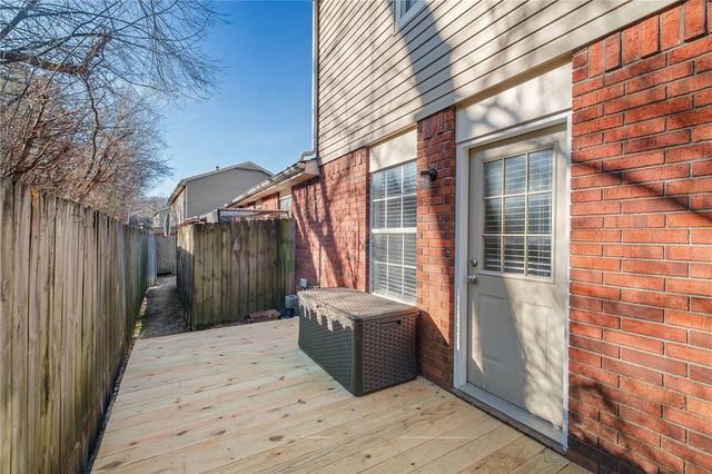 1238 Iron Horse Drive, Fayetteville, AR 72703