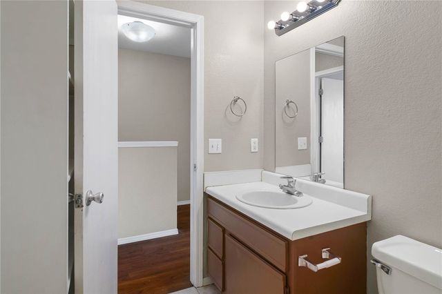 1238 Iron Horse Drive, Fayetteville, AR 72703