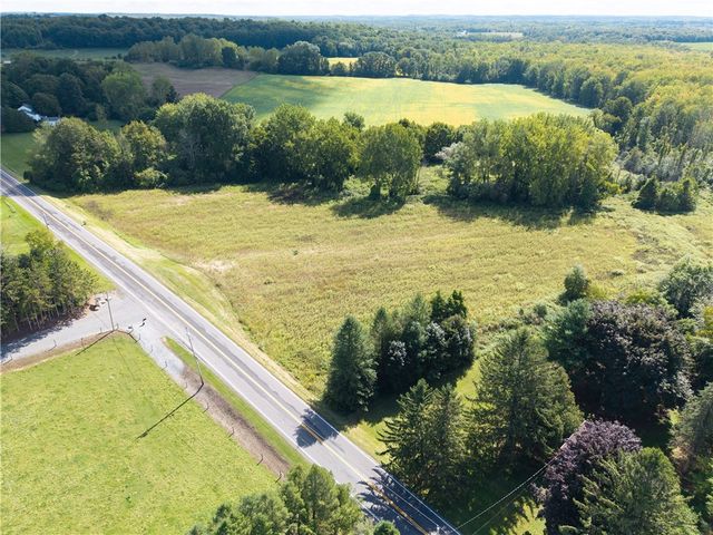4749 Herendeen Road, Farmington, NY 14548