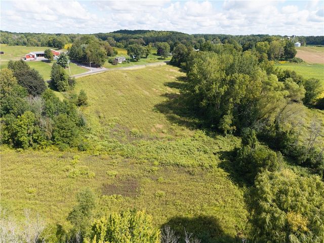 4749 Herendeen Road, Farmington, NY 14548
