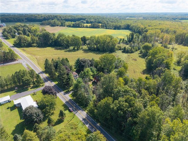 4749 Herendeen Road, Farmington, NY 14548