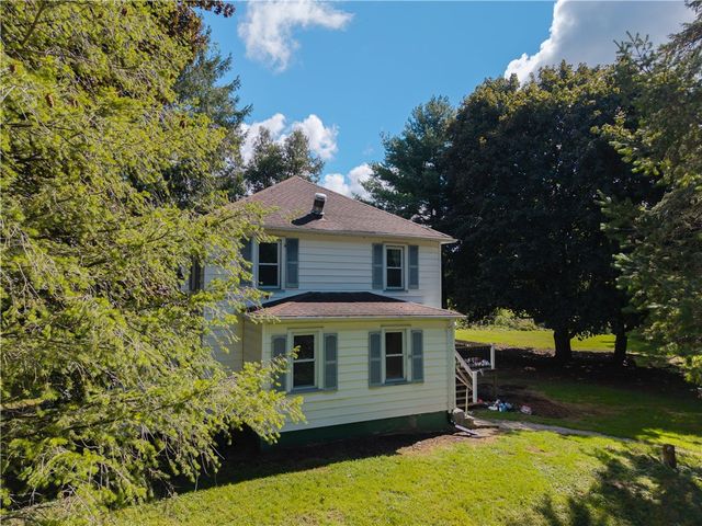 4749 Herendeen Road, Farmington, NY 14548