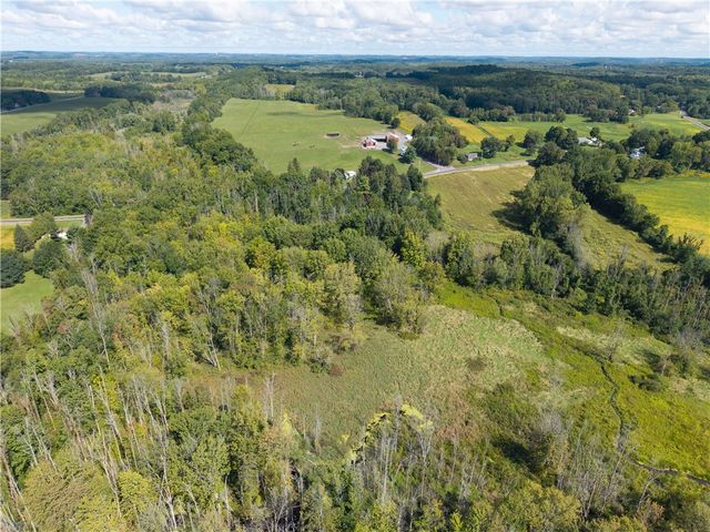 4749 Herendeen Road, Farmington, NY 14548