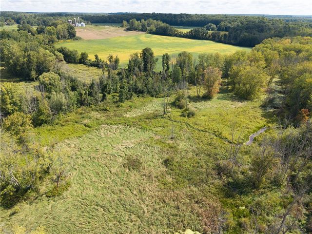 4749 Herendeen Road, Farmington, NY 14548