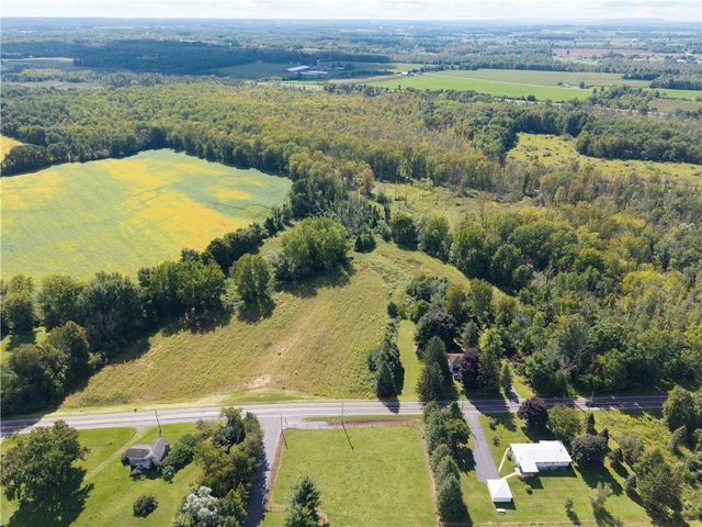 4749 Herendeen Road, Farmington, NY 14548