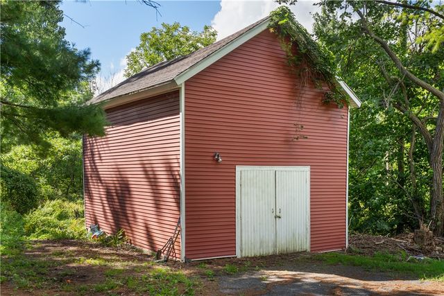 4749 Herendeen Road, Farmington, NY 14548