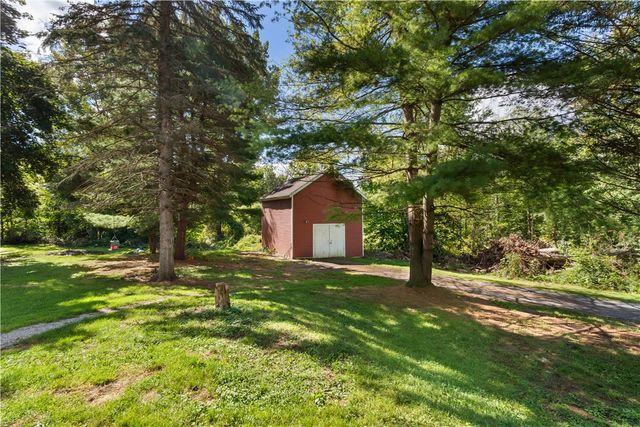 4749 Herendeen Road, Farmington, NY 14548