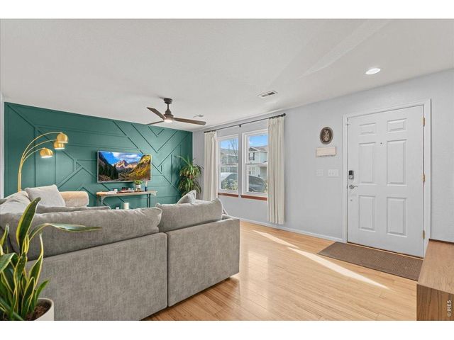 10596 Forester Pl, Longmont, CO 80504