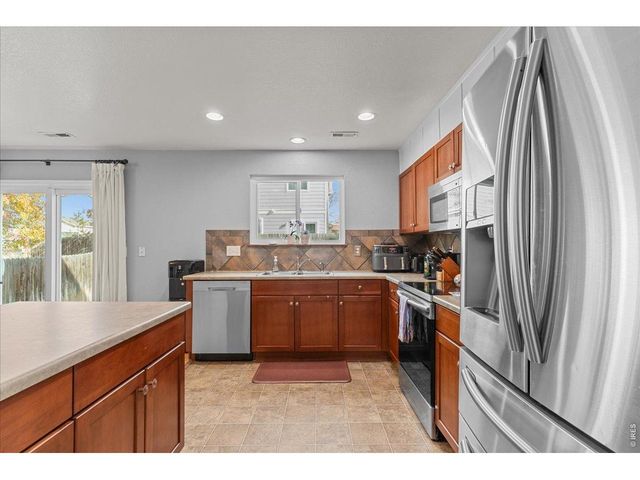 10596 Forester Pl, Longmont, CO 80504