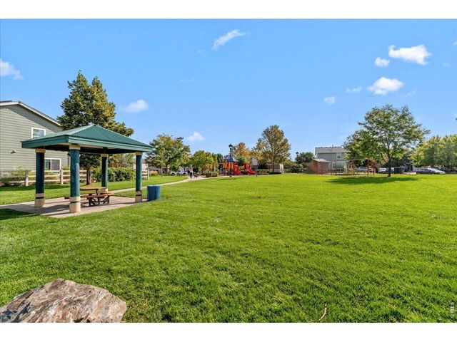 10596 Forester Pl, Longmont, CO 80504