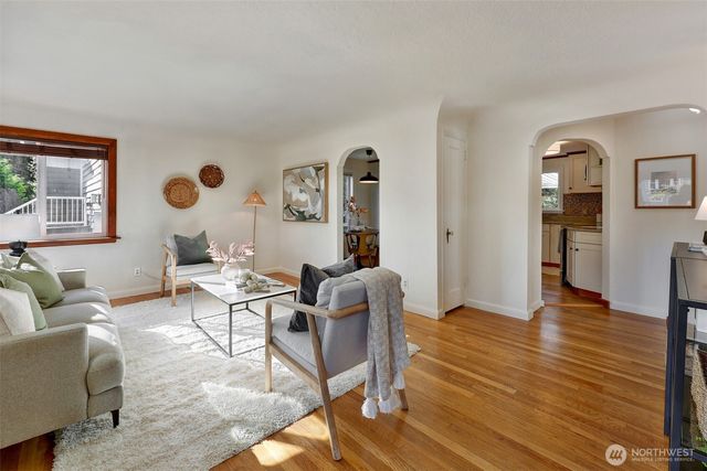 3924 SW Holden Street, Seattle, WA 98136