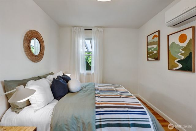 3924 SW Holden Street, Seattle, WA 98136
