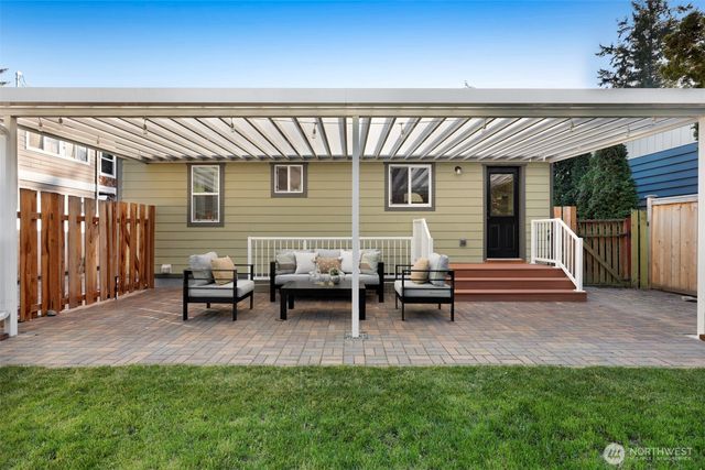 3924 SW Holden Street, Seattle, WA 98136