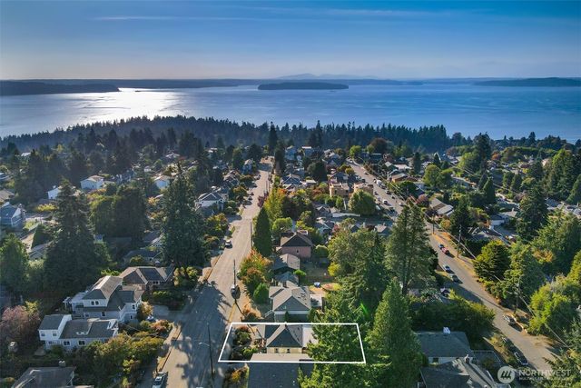 3924 SW Holden Street, Seattle, WA 98136