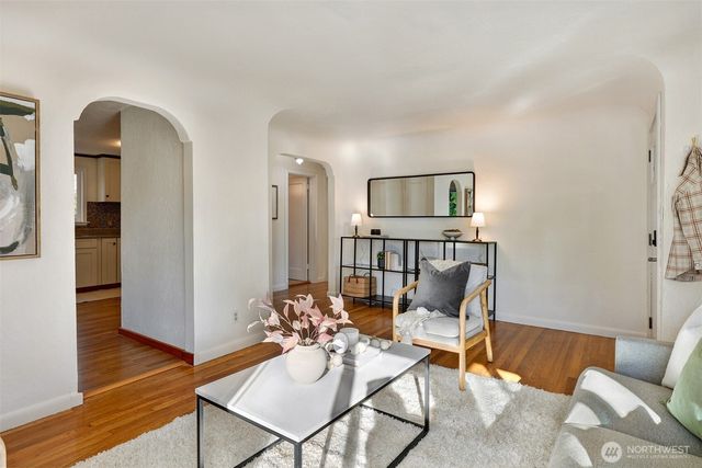 3924 SW Holden Street, Seattle, WA 98136