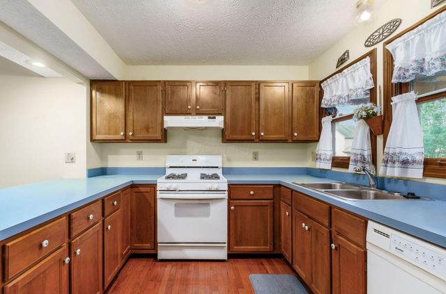 1034 Pinewood Lane, 11-4, Columbus, OH 43230