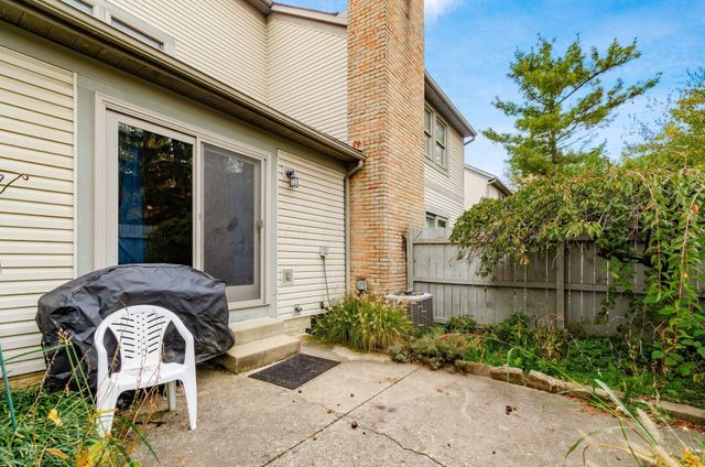 1034 Pinewood Lane, 11-4, Columbus, OH 43230