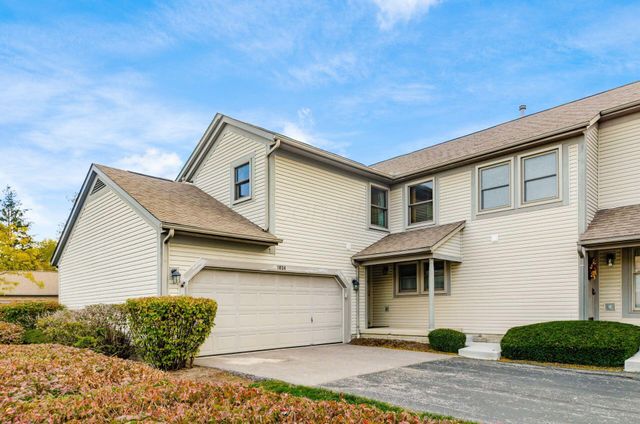 1034 Pinewood Lane, 11-4, Columbus, OH 43230