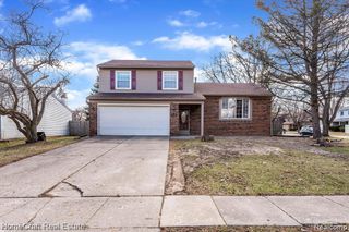 1174 Stamford Road, Ypsilanti, MI 48198