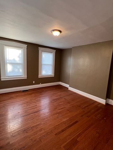 31-33 Tremont St 1, Braintree, MA 02184