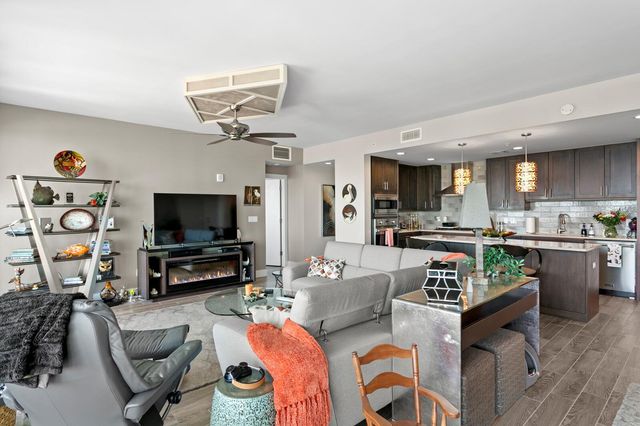 176 4TH AVENUE NE 1002, St Petersburg, FL 33713