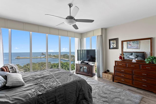 176 4TH AVENUE NE 1002, St Petersburg, FL 33713