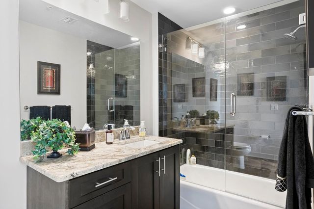 176 4TH AVENUE NE 1002, St Petersburg, FL 33713