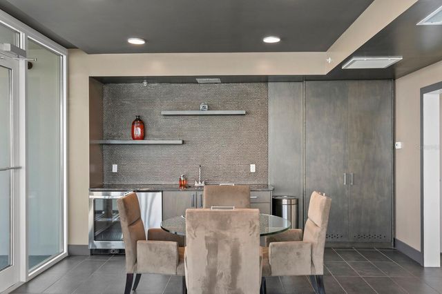 176 4TH AVENUE NE 1002, St Petersburg, FL 33713