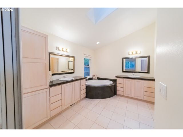 118 CLARK CREEK Rd, Longview, WA 98632