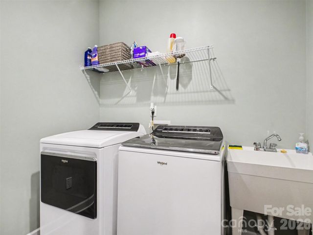 423 Lucky Drive NW, Concord, NC 28027