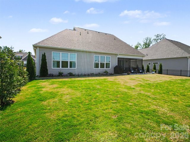 423 Lucky Drive NW, Concord, NC 28027