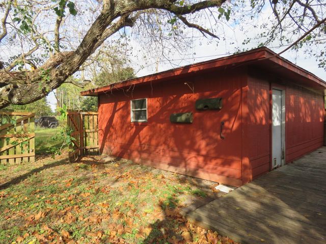 136 Campbell Road, Winnie, TX 77665