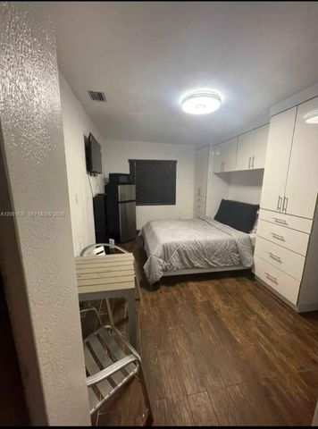 315 NW 59th St 1, Miami, FL 33127