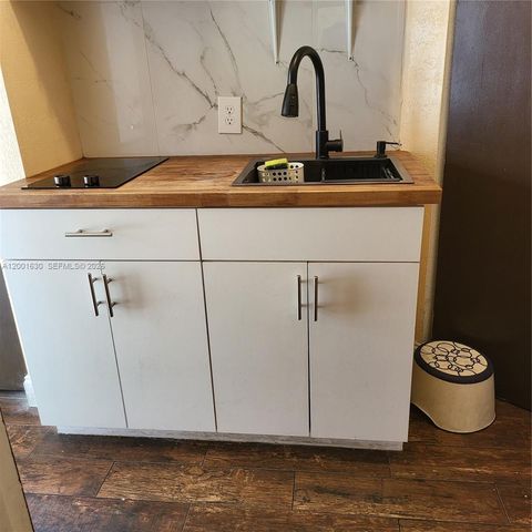 315 NW 59th St 1, Miami, FL 33127