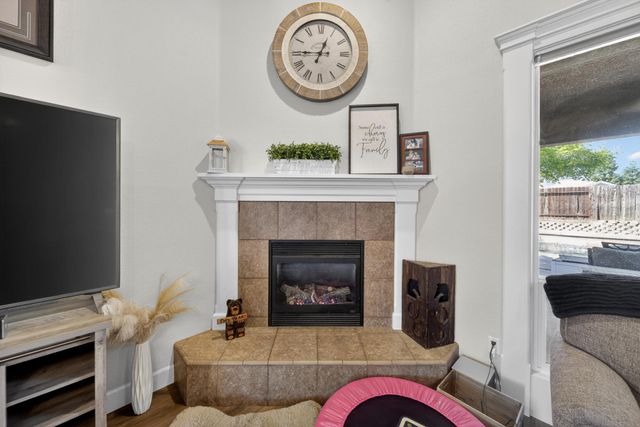 2372 Tradition Way, Redding, CA 96001