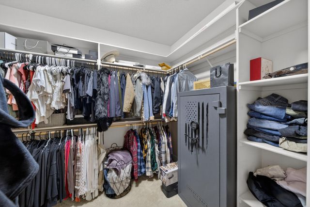 2372 Tradition Way, Redding, CA 96001