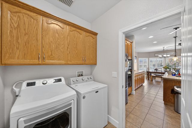 2372 Tradition Way, Redding, CA 96001