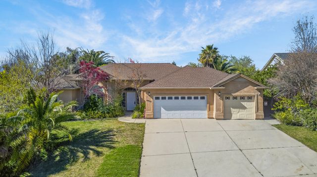 2372 Tradition Way, Redding, CA 96001