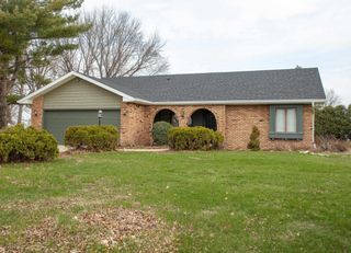 1306 Olympic Drive, Waterloo, IA 50701
