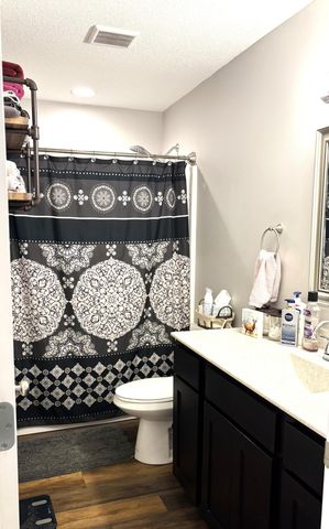 717 S ALLEN ST, Centralia, MO 65240