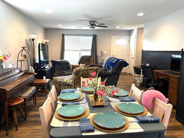 717 S ALLEN ST, Centralia, MO 65240