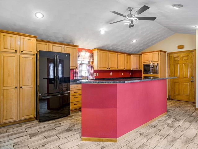 211 Warren Street, Albany, WI 53502