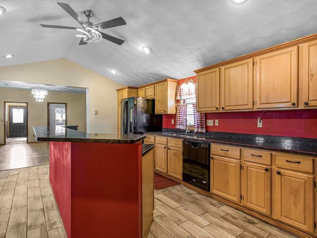 211 Warren Street, Albany, WI 53502