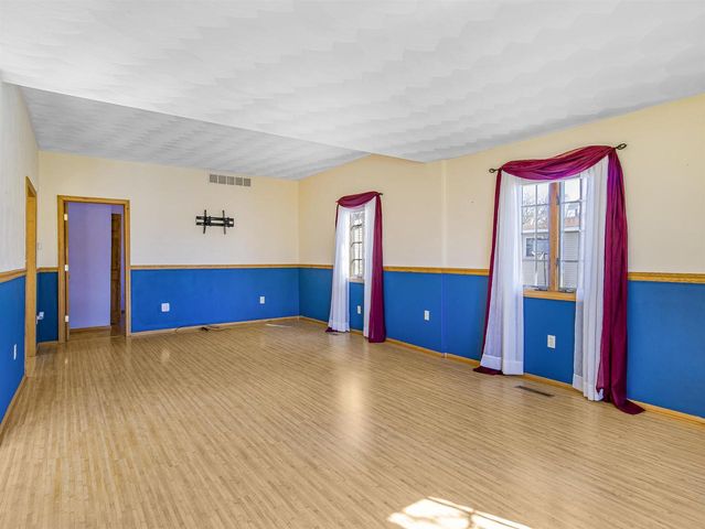 211 Warren Street, Albany, WI 53502