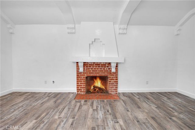 522 W 82nd St, Los Angeles, CA 90044