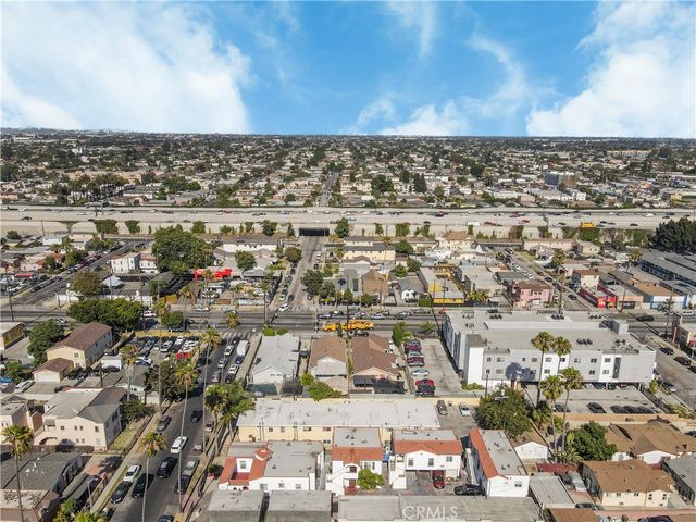 522 W 82nd St, Los Angeles, CA 90044