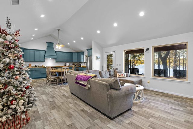 1326 Circle Drive, Beckville, TX 75631